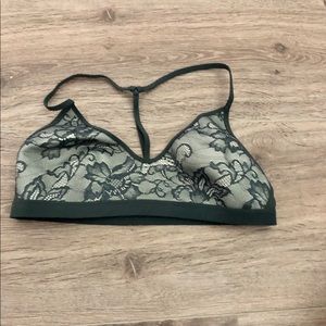 Lululemon Live in Lace Bralette Sports Bra